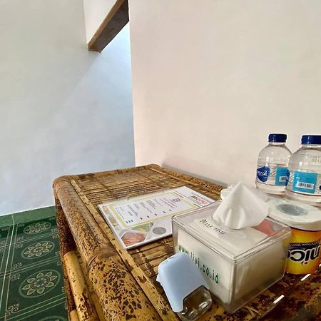 Duyung Rooms & Resto Gerupuk Blumbang Bagian luar foto
