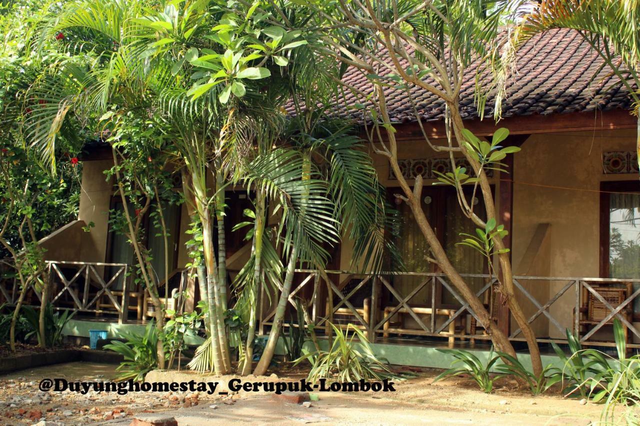 Duyung Rooms & Resto Gerupuk Blumbang Bagian luar foto