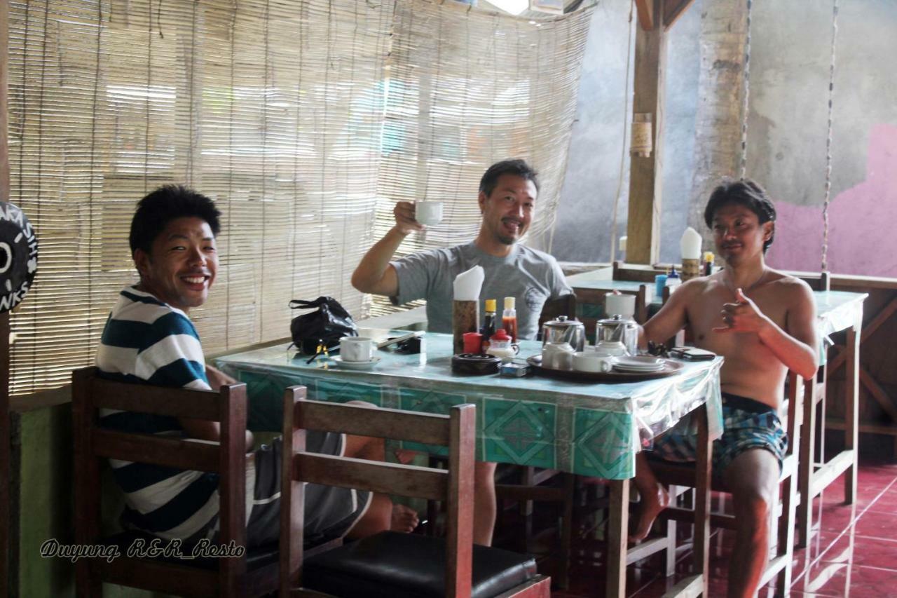 Duyung Rooms & Resto Gerupuk Blumbang Bagian luar foto