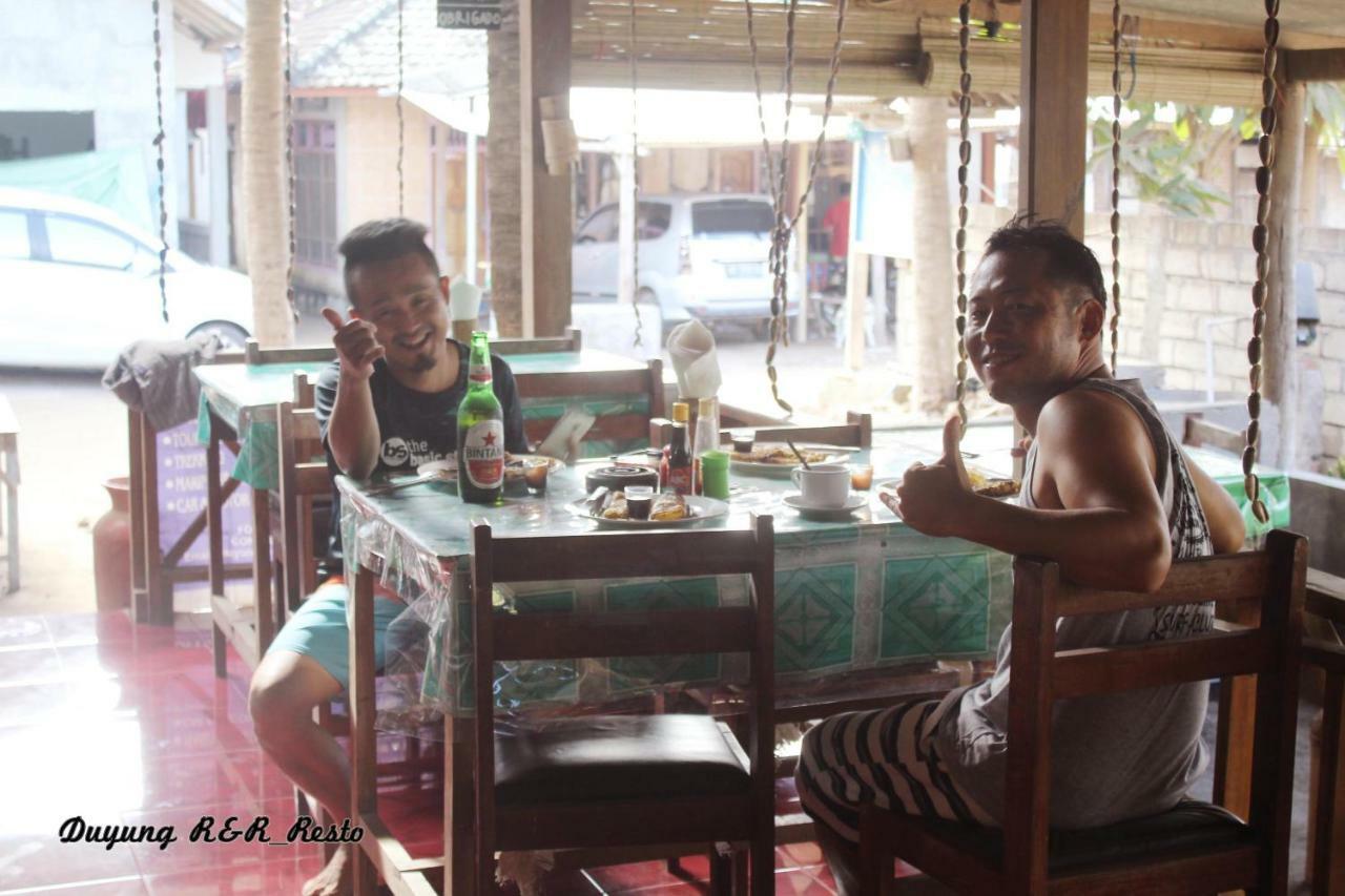 Duyung Rooms & Resto Gerupuk Blumbang Bagian luar foto