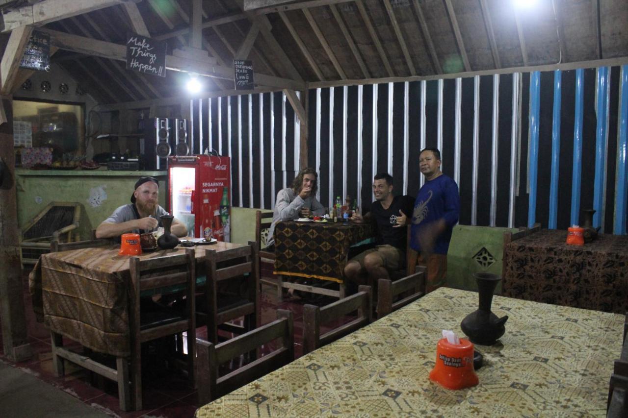 Duyung Rooms & Resto Gerupuk Blumbang Bagian luar foto